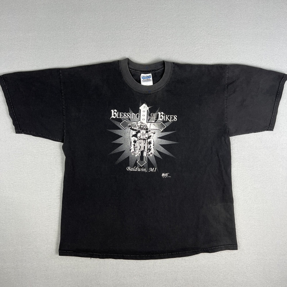 VTG Blessing of the Bikes T Shirt Mens XL Faded Motorcycles Cross Jesus Chopper